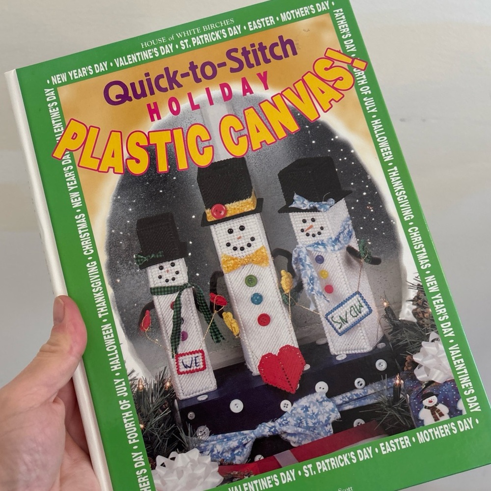 Quick-to-Stitch Holiday Plastic Canvas Book